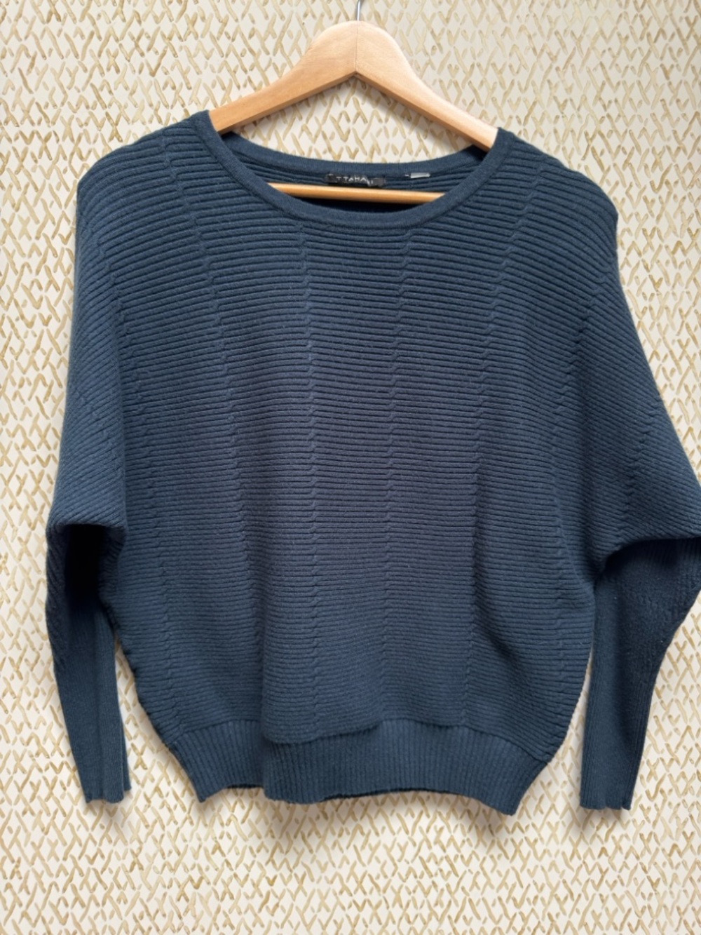 T Tahari Teal Dark Turquoise Ribbed Knit Dolman Batwing Crop Sweater Cozy Size M